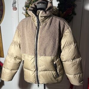 Massimo Dutti Feather down filled puffer jacket brown and tan Med. Like New.